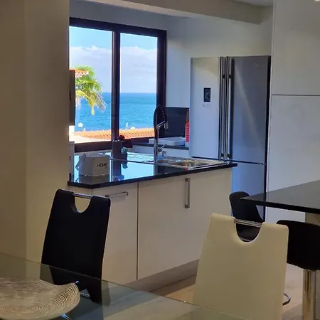 Sunrise Glances & Free Parking Apartment Funchal  Exterior photo